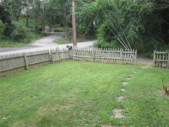 2nd image of 626 Vilsack Rd