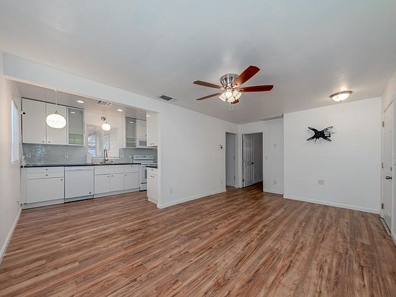 4th image of 14530 Robinson Avenue