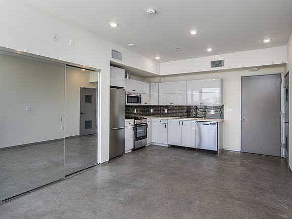 4th image of 11588 W Pico Blvd #206