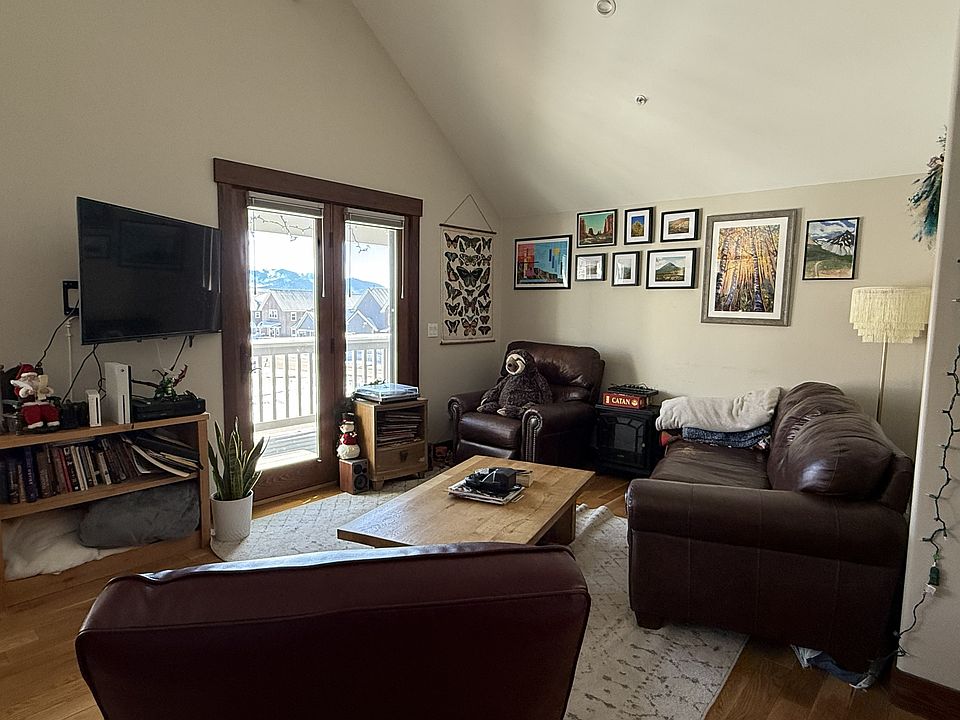 1st image of 731 Gothic Ave #3