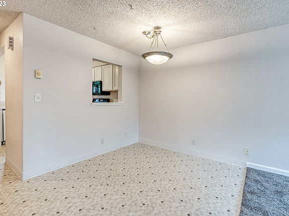 4th image of 4439 Fox Hollow Rd APT 8