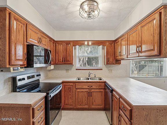 3rd image of 2871 BROOKWOOD Road