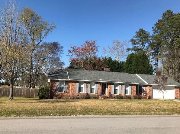 1206 Crosshill Ln, Newberry, SC 29108