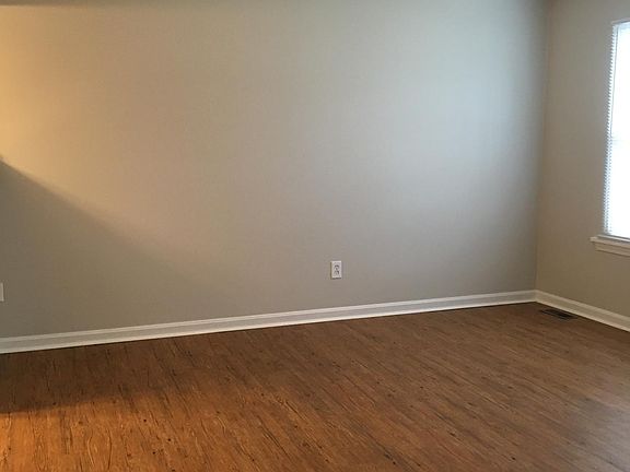 5th image of 5410 Alicante Ln