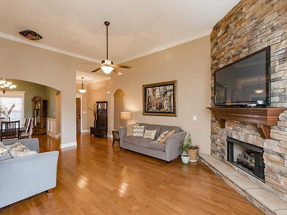 4th image of 5335 Stonewood Dr