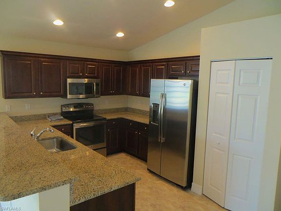 2nd image of 11078 Lancewood St