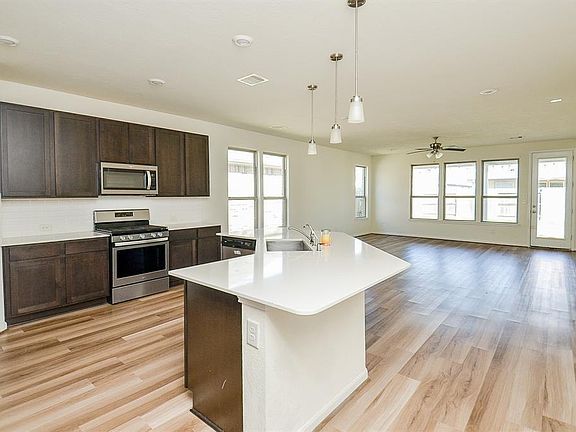 3rd image of 25410 Champion Ridge Ct