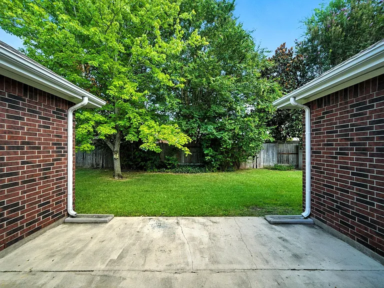 1626 Maryvale Dr — Photo 19