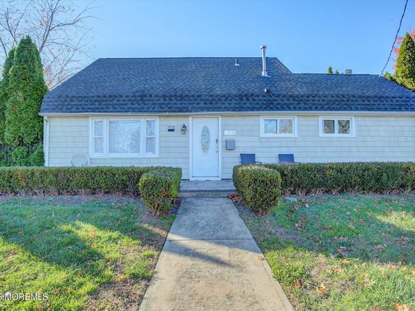 980 Woodgate Ave