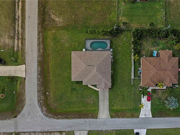 3rd image of 618 NW 17th Ave