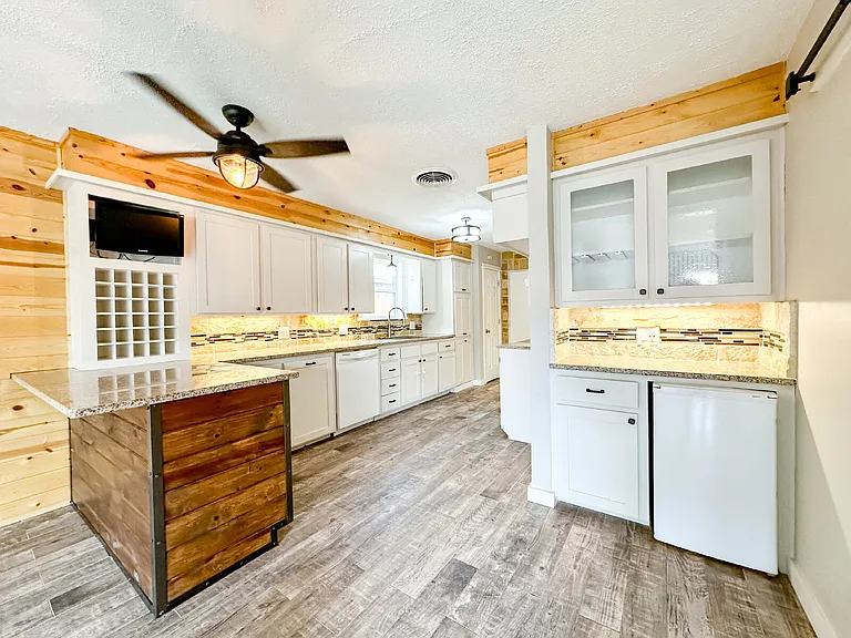 2608 Raleigh Ave — Photo 18