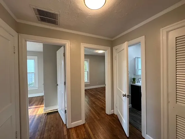 425 Meadow Park — Photo 9
