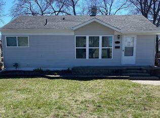 32313 Fairchild St, Westland, MI 48186