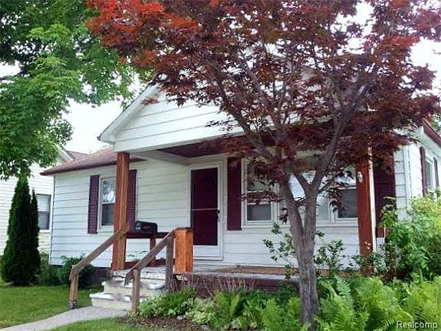 1st image of 22625 Maxine St