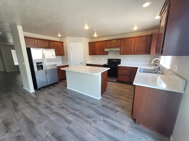 2556 E Copper Point — Photo 6