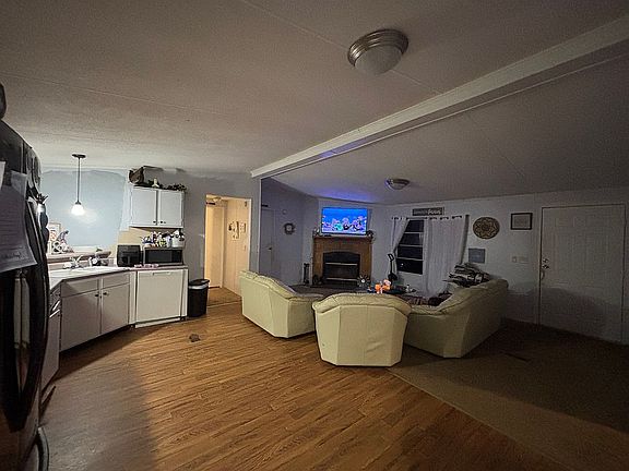 Kitchen/ living room