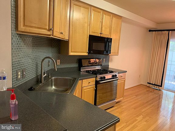 Gas range/oven, new sink