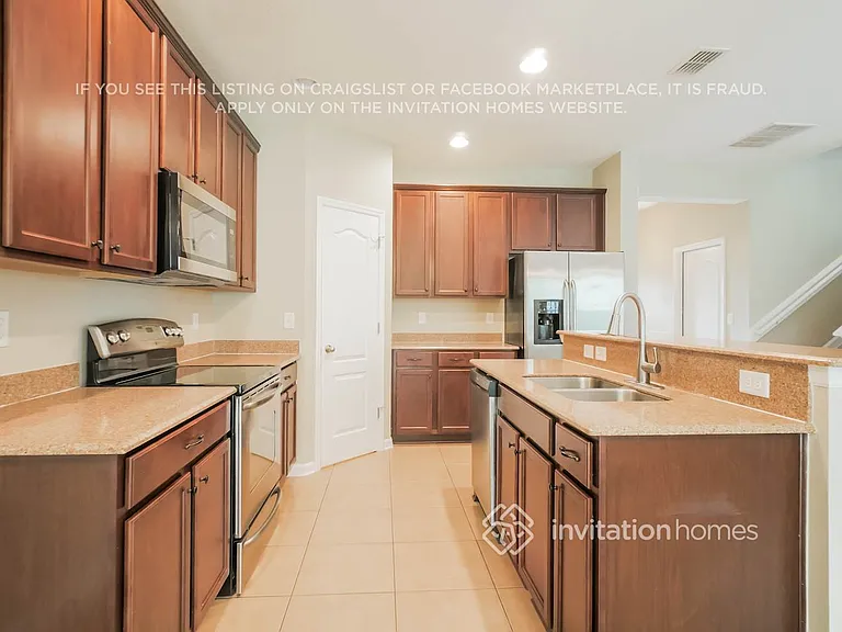 161 Woodfield Ln — Photo 7
