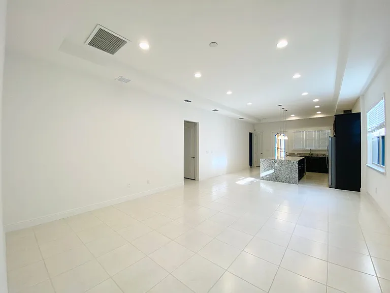 13194 Bromborough Dr — Photo 4