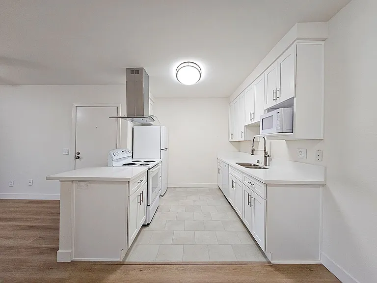 The Vine Apts — Photo 6