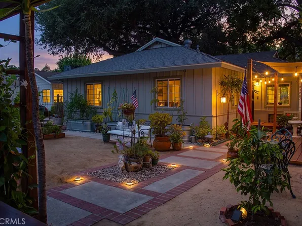21209 Dumetz Rd, Woodland Hills, CA 91364