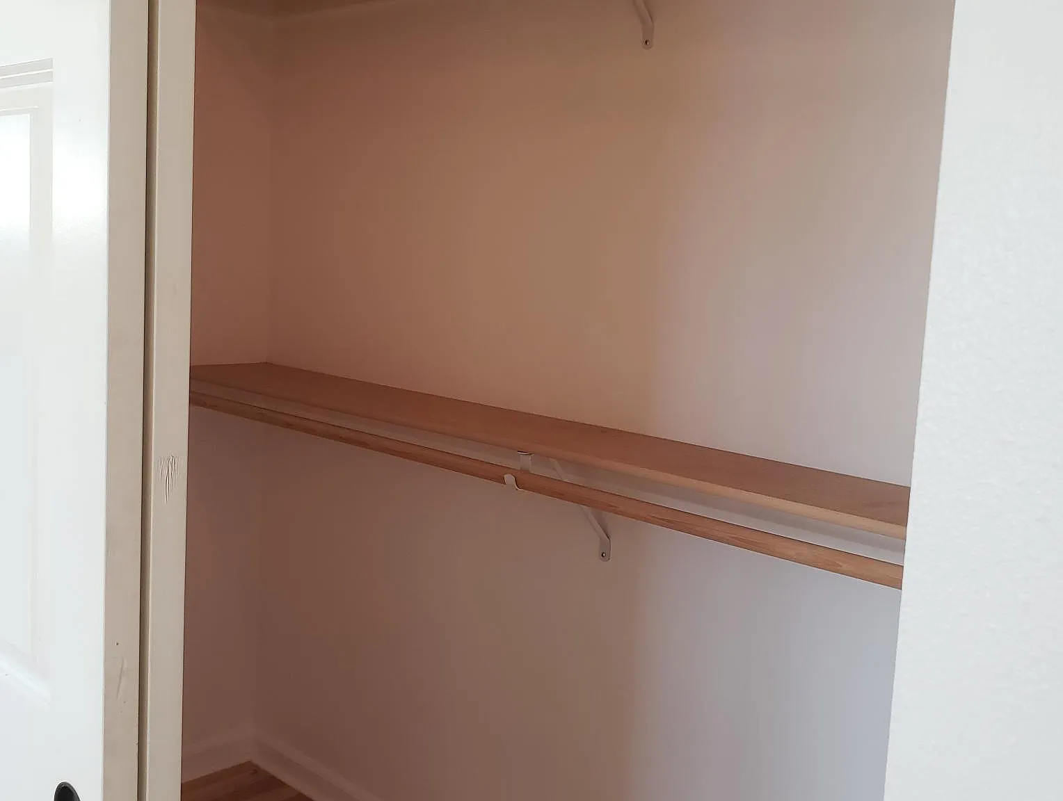 3 bed, 1481 sqft, $2,400 — Photo 4