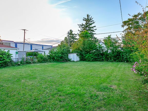 3rd image of 1814 Welwyn Ave