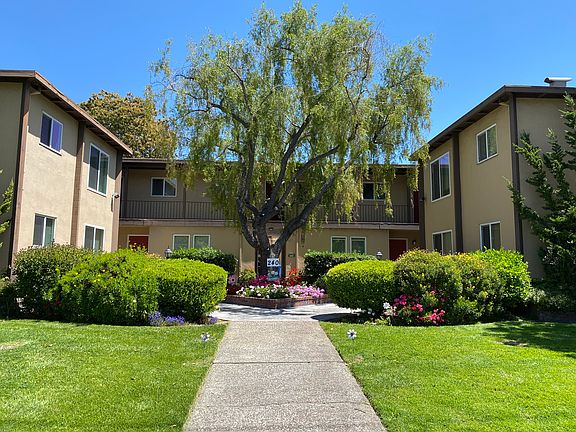 2nd image of 240 Di Salvo Ave APT 14