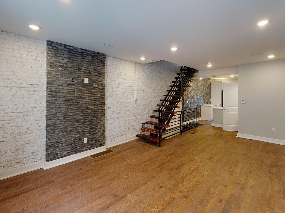 1st image of 1532 E Hewson St