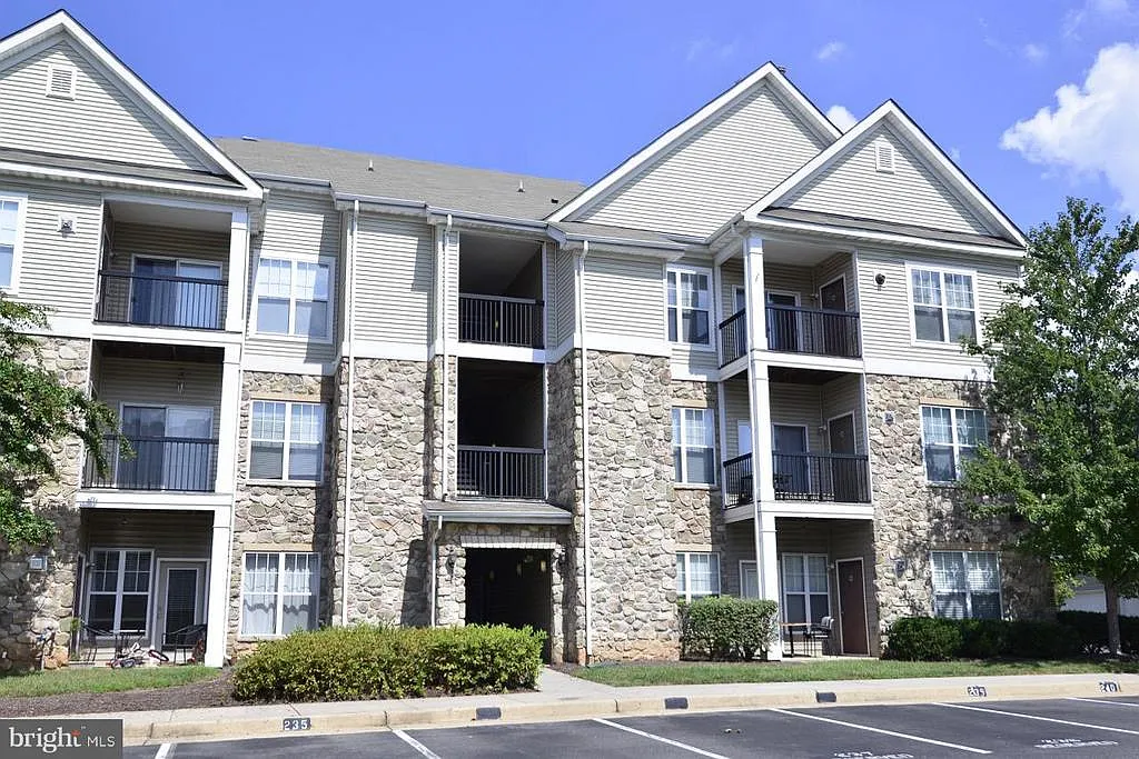 5124 Brittney Elyse Cir APT B photo 1
