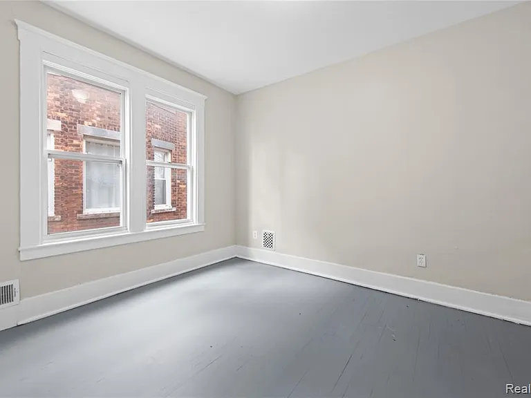 593 Hague Ave #1 — Photo 13