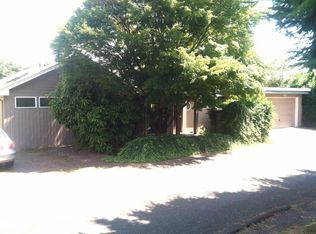 10666 Lakeside Ave NE, Seattle, WA 98125
