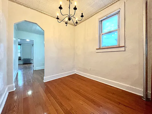 Rented by SERHANT. | media 6