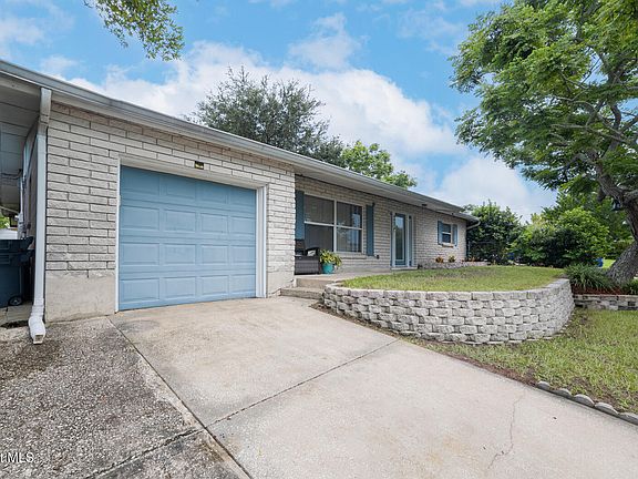 2nd image of 4445 Elliot Ave