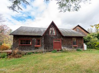2 Devon Rd, Stockbridge, MA 01262