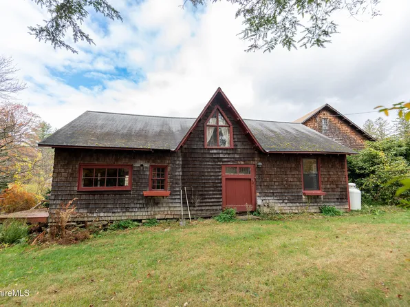 2 Devon Rd, Stockbridge, MA 01262