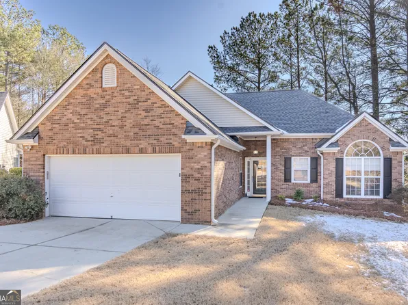 140 Cloverwood Dr, Fayetteville, GA 30215
