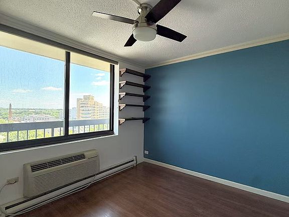 4th image of 152-18 Union Tpke #Penthouse N