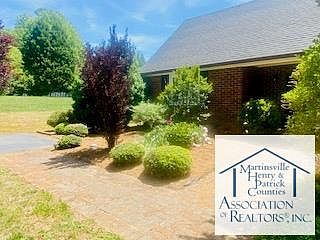 3rd image of 1700 Mulberry Rd