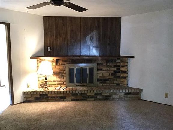 3rd image of 7500 Parkwood Ln