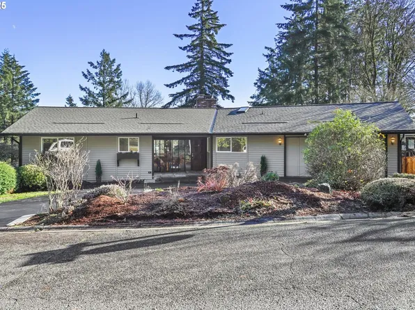 6 Falstaff St, Lake Oswego, OR 97035