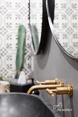 Rented by The Agency | media 23