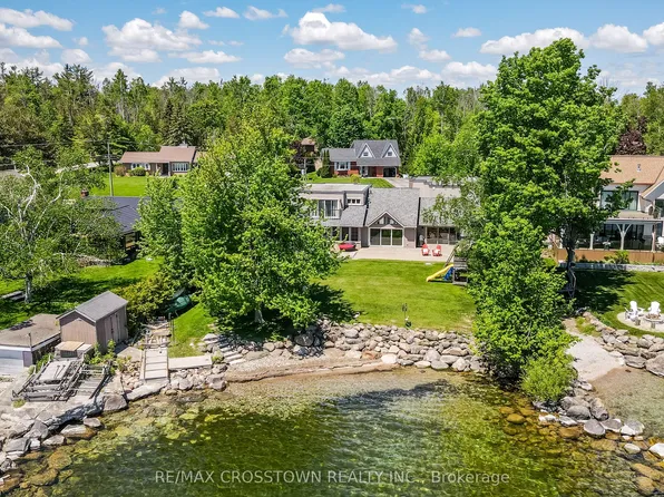 183 Lakeshore Rd W, Oro Medonte, ON L0L 2E0