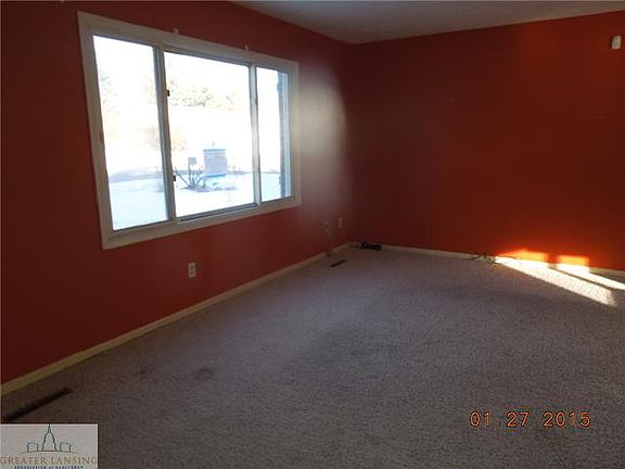 4th image of 2124 Beacon Hill Dr