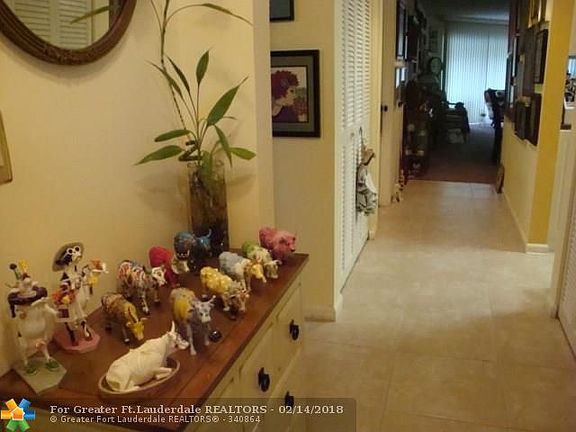 4th image of 7444 Fairfax Dr #202