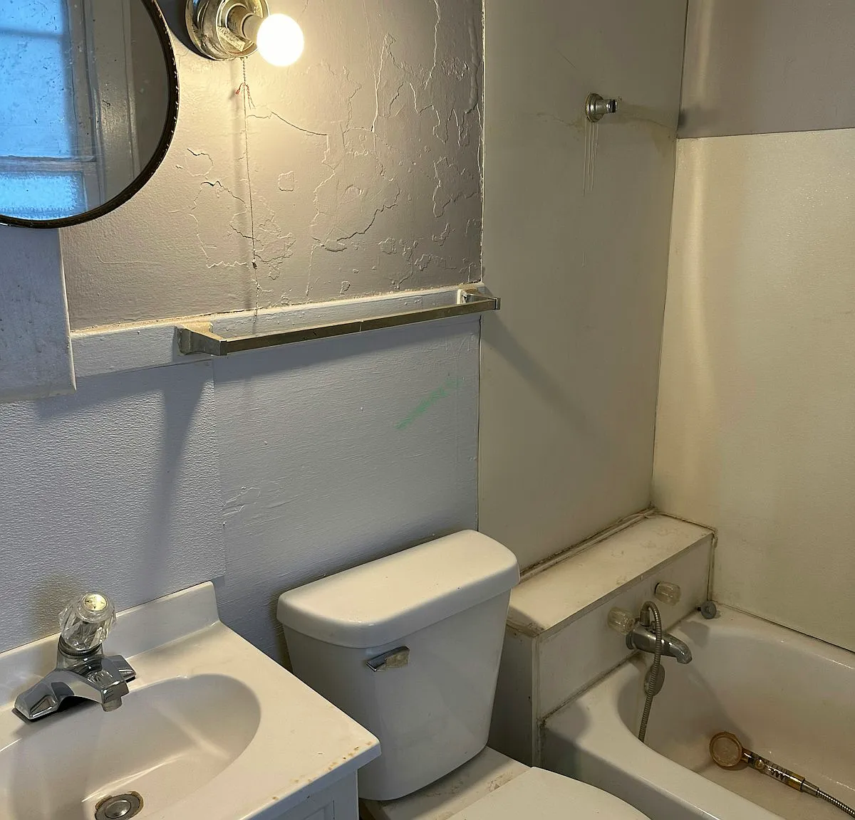 1418 West Butler Street — Photo 2
