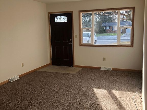 3rd image of 3396 Northwest Dr