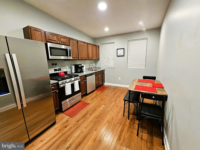 1912 W Baltimore St #2 — Photo 11