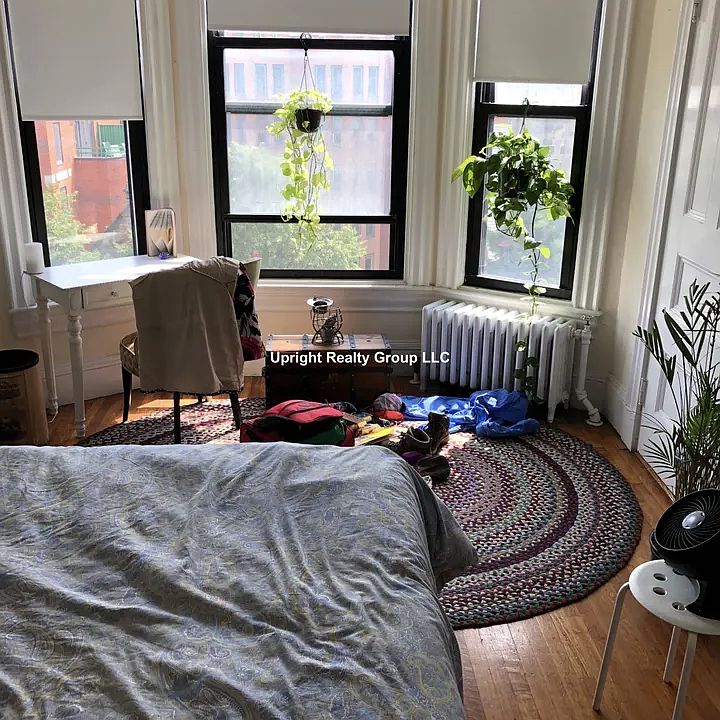 2nd image of 508 Beacon St #61