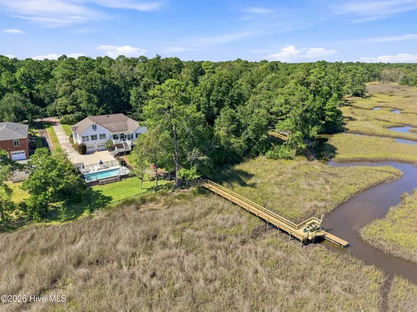 606 Ravenswood Road, Hampstead, NC 28443